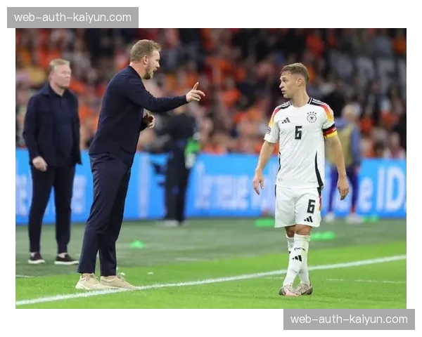 德国右后卫人选竞争 基米希回归中场后的边路防守方案